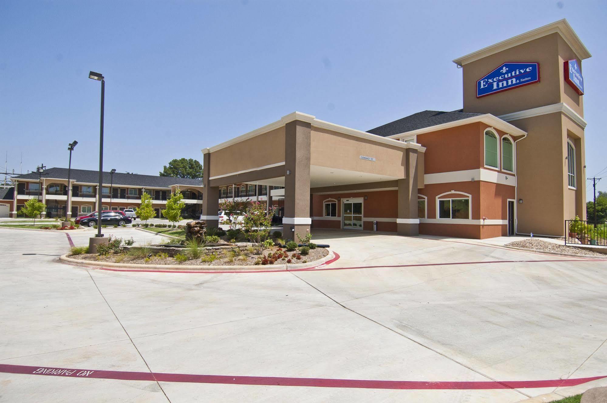 Executive Inn And Suites Tyler Exterior photo